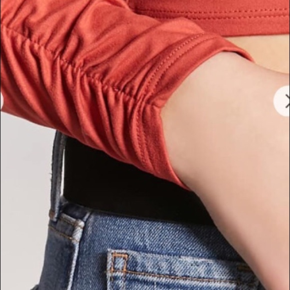 Beautiful Crop Top - Picture 8 of 8